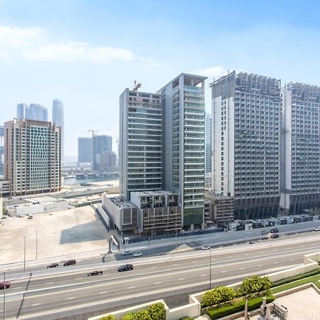 Icon Casa Living - Burj Views Tower Apartment Dubai Bagian luar foto
